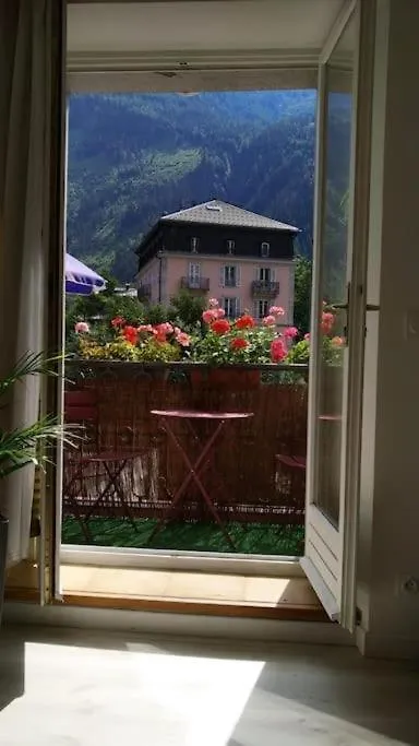 Apartment Petit Studio Coco, Chamonix Hyper Centre